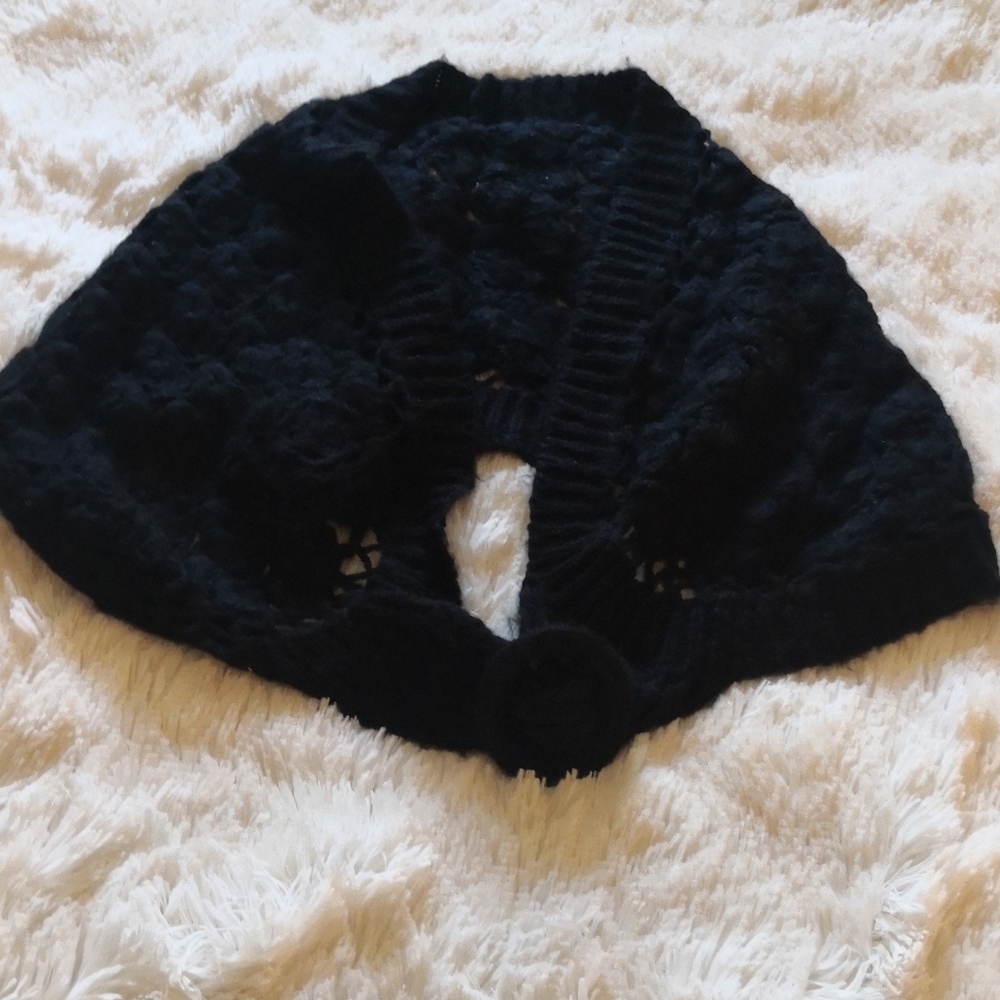 H&M Black Crochet Scarf